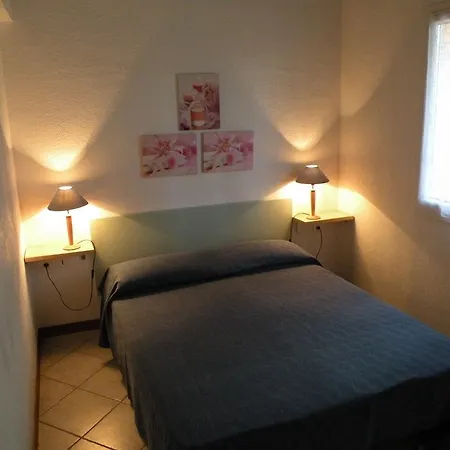 De Tourisme Marina Corsa Lägenhet *