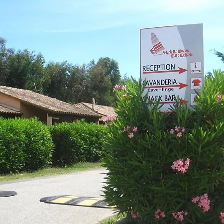 De Tourisme Marina Corsa جيزنوكسيا