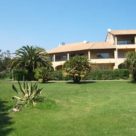 De Tourisme Marina Corsa جيزنوكسيا