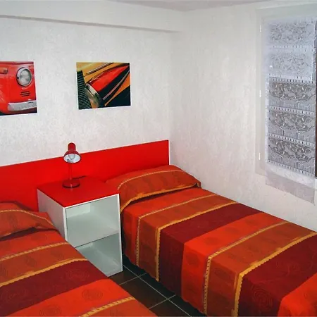 De Tourisme Marina Corsa Apartmán