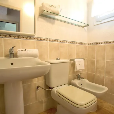De Tourisme Marina Corsa جيزنوكسيا
