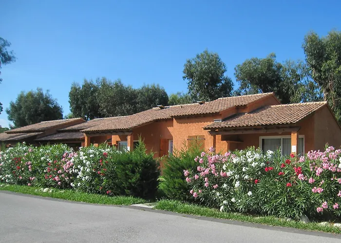 De Tourisme Marina Corsa Apartmán *