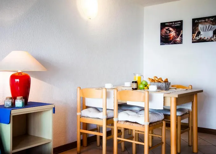 De Tourisme Marina Corsa *